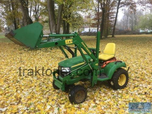 John Deere X748 tekniske specifikationer 