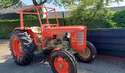 Zetor 4011 tekniske specifikationer 